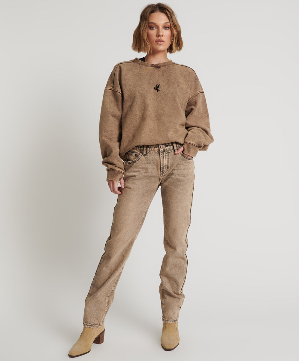 Outlet Sale Women's Jeans Truckers Mid Waist Straight Leg Denim Jeans - Rust