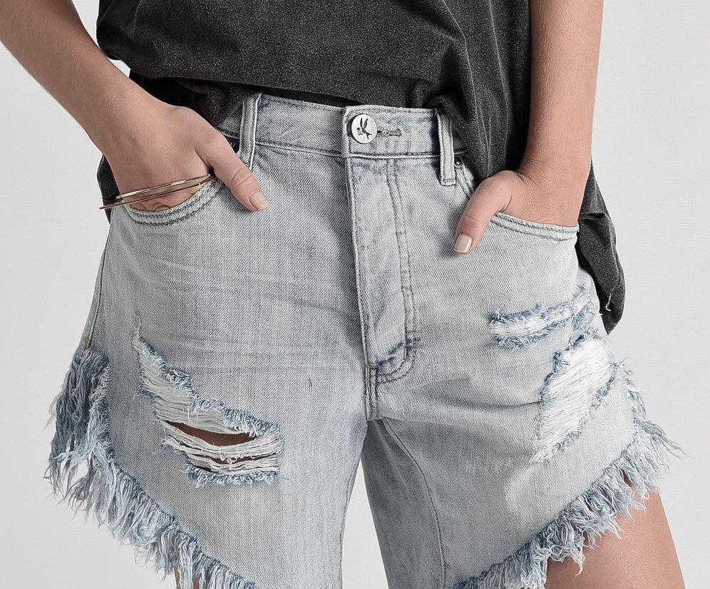 DIAMONDE FRANKIES LONG LENGTH DENIM SHORT