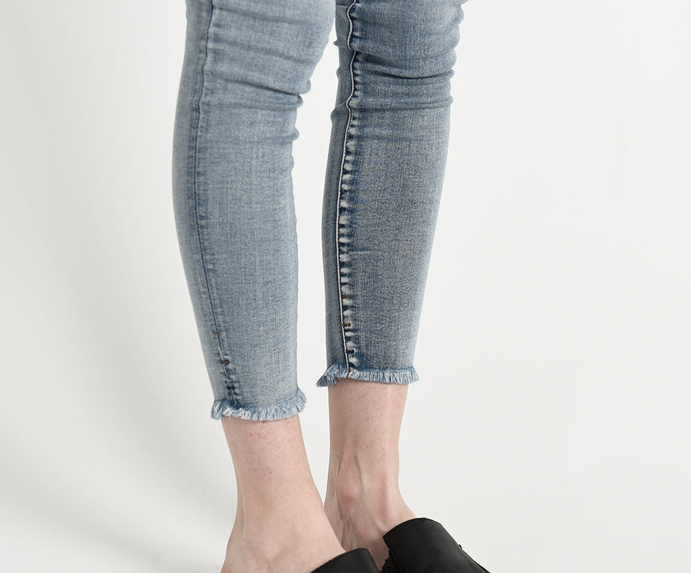 COBAINE FREEBIRDS II SUPER HIGH WAIST SKINNY JEANS