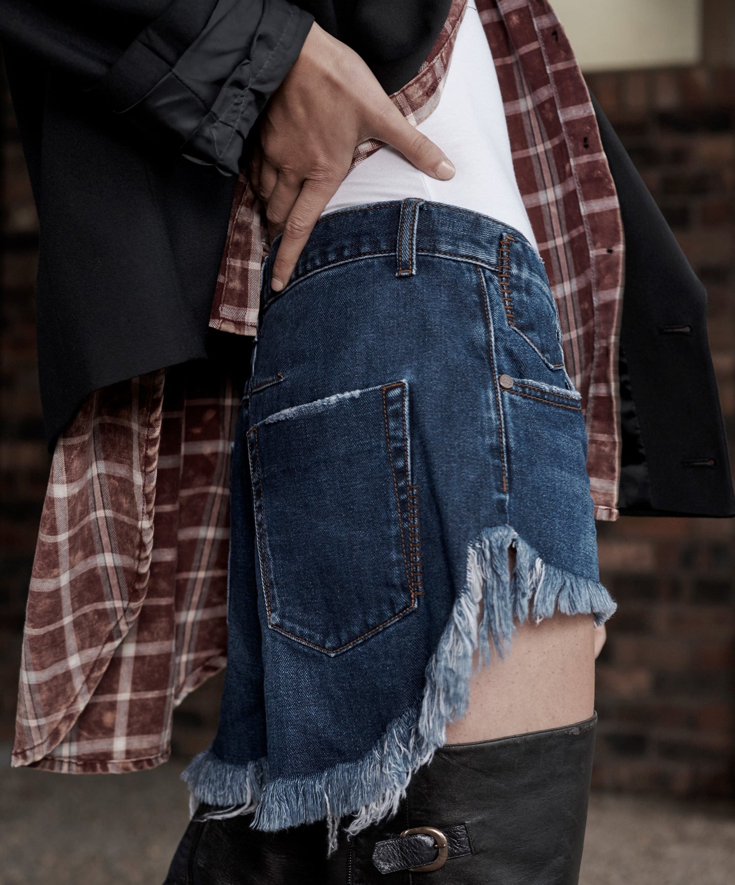 Products BLUEMOON LE WOLVES MID LENGTH DENIM SHORT