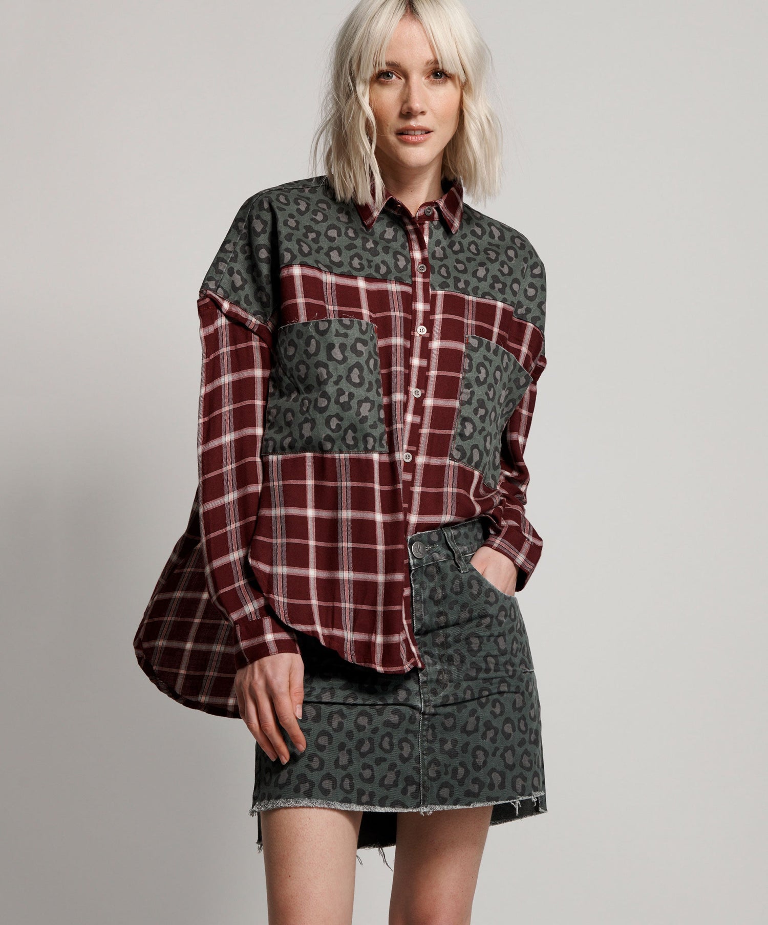 Products LEOPARD NIGHT CRAWLER VANGUARD M/W DENIM SKIRT