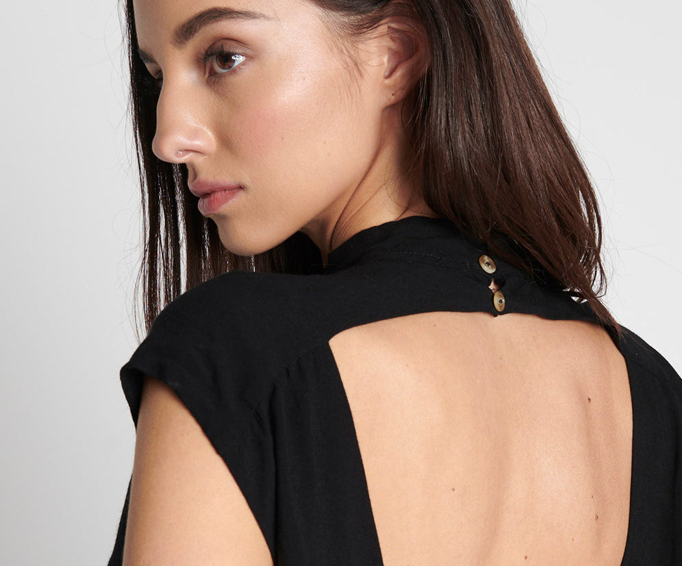 BLACK CREPE BUBBLE TOP