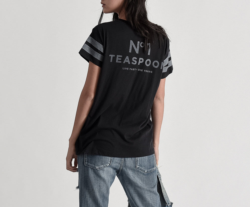 LE HUNT ONE TEE BLACK