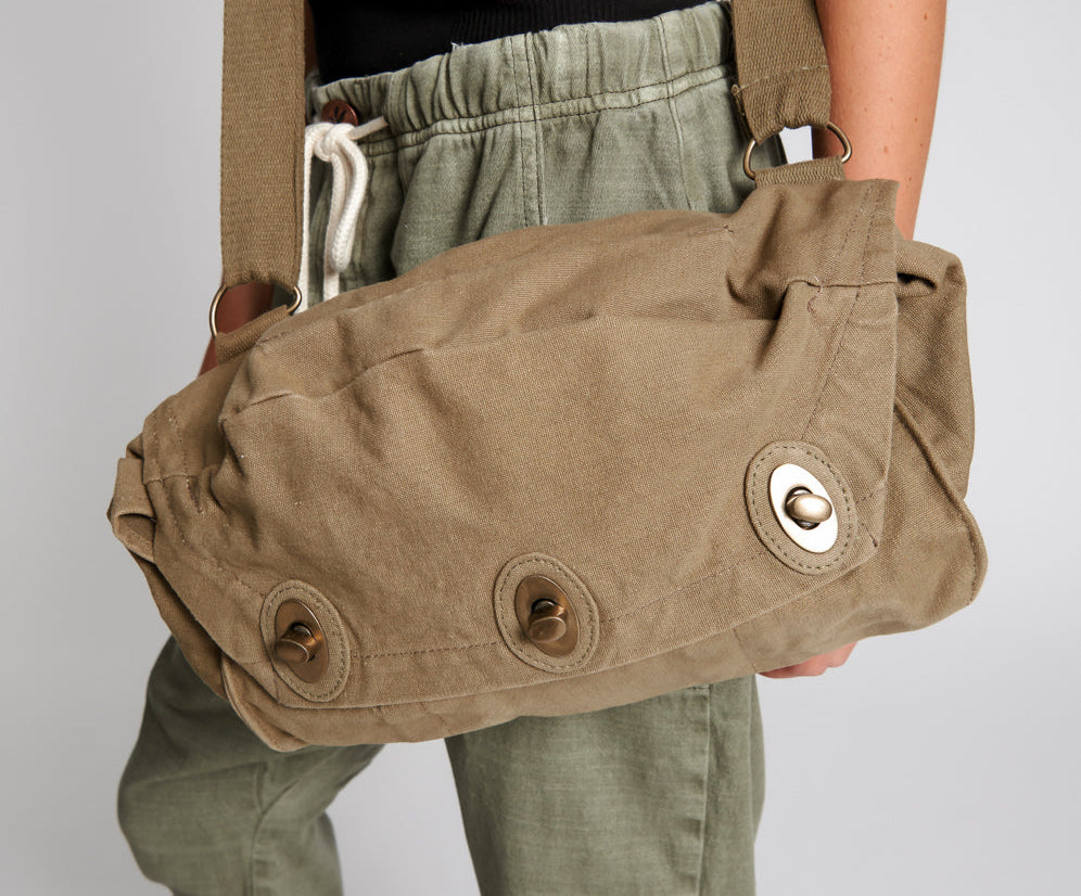 KHAKI RADAR CAMERA BAG