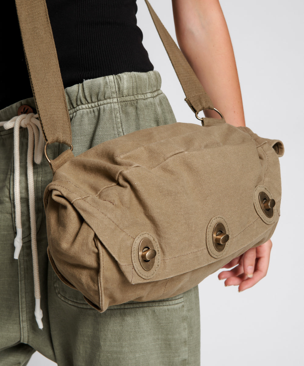 Products KHAKI RADAR CAMERA BAG