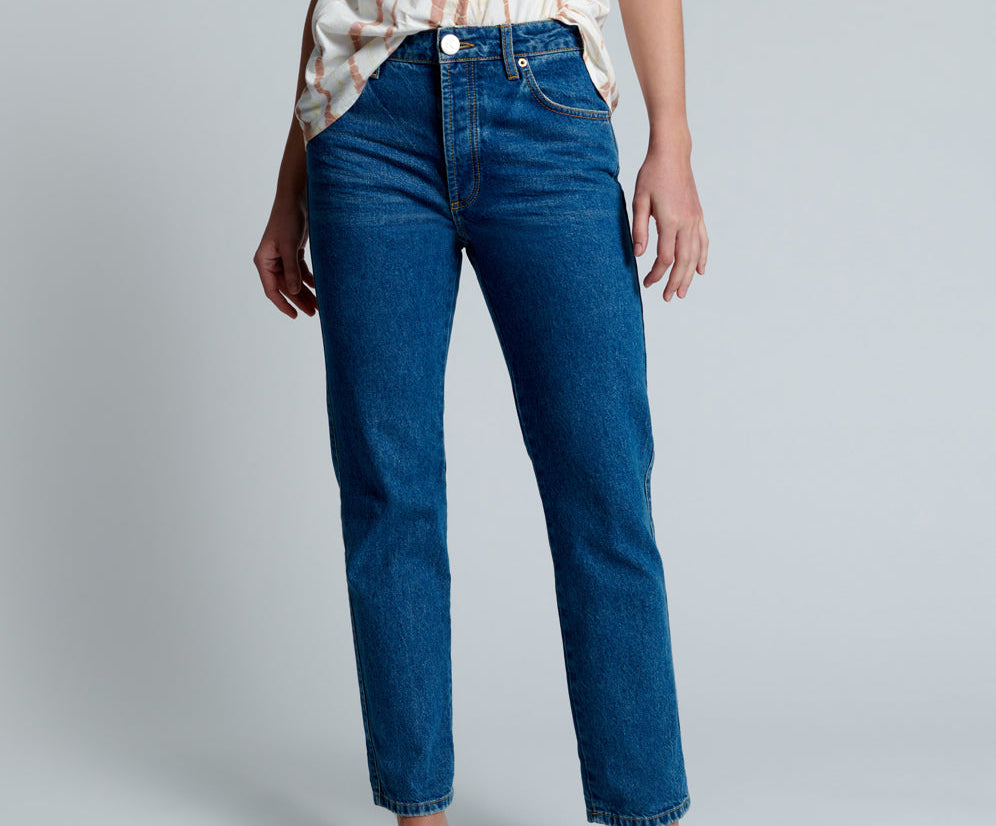 RIVIERA TRUCKERS MID RISE STRAIGHT LEG JEANS