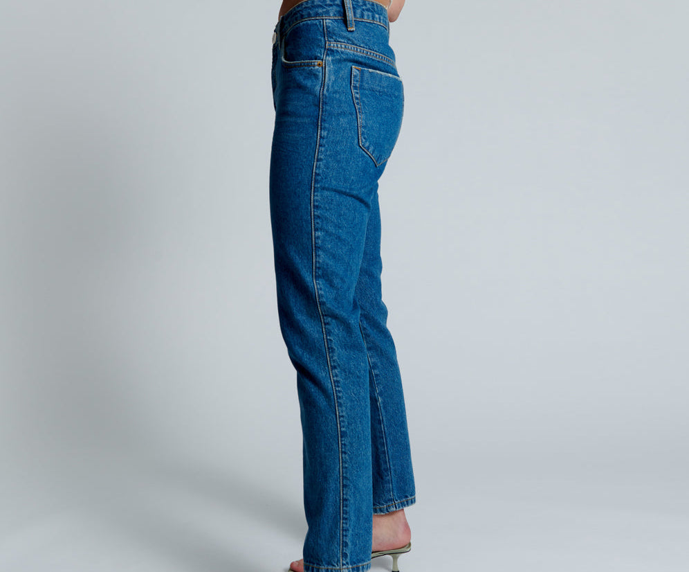 RIVIERA TRUCKERS MID RISE STRAIGHT LEG JEANS