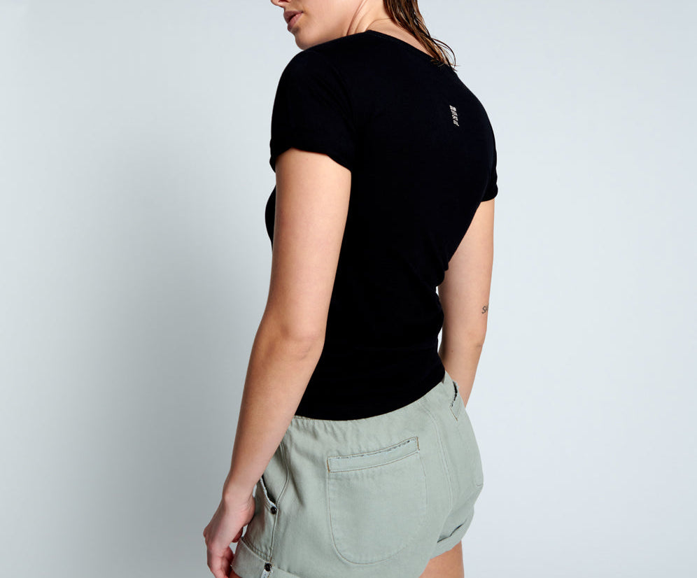 BLACK BOWER BIRD ORGANIC FITTED TEE