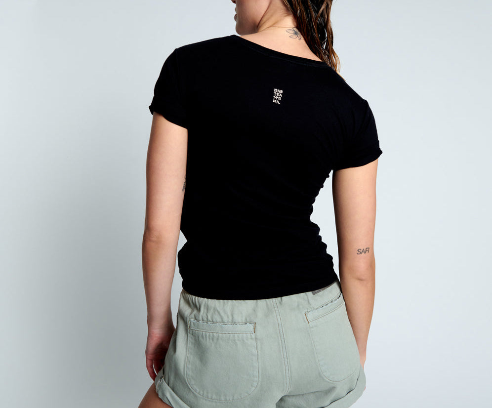 BLACK BOWER BIRD ORGANIC FITTED TEE