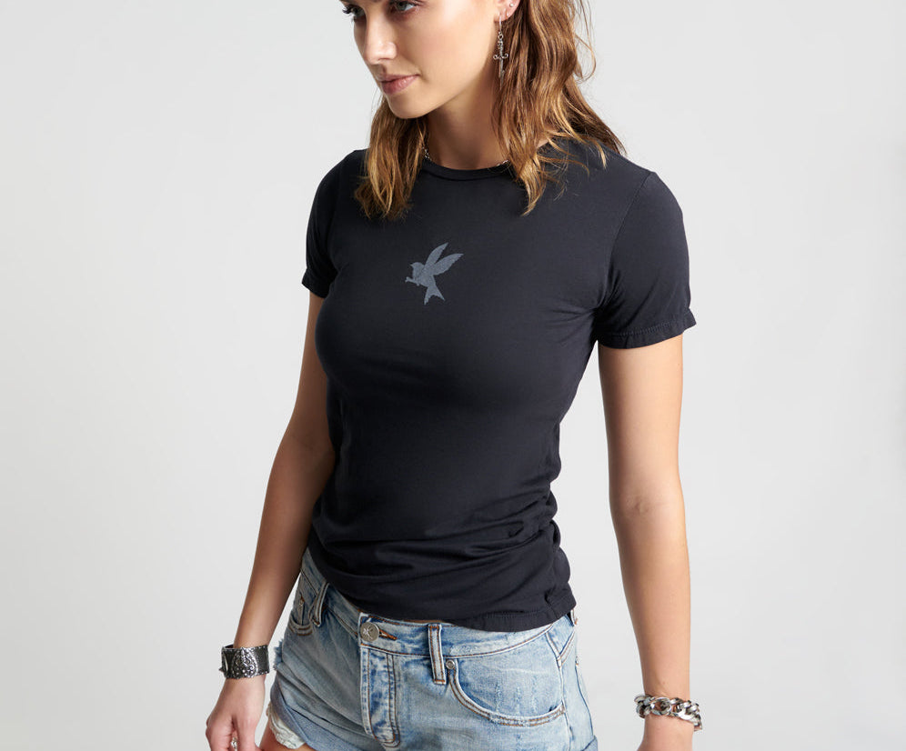 CHARCOAL BOWER BIRD ORGANIC FITTED TEE