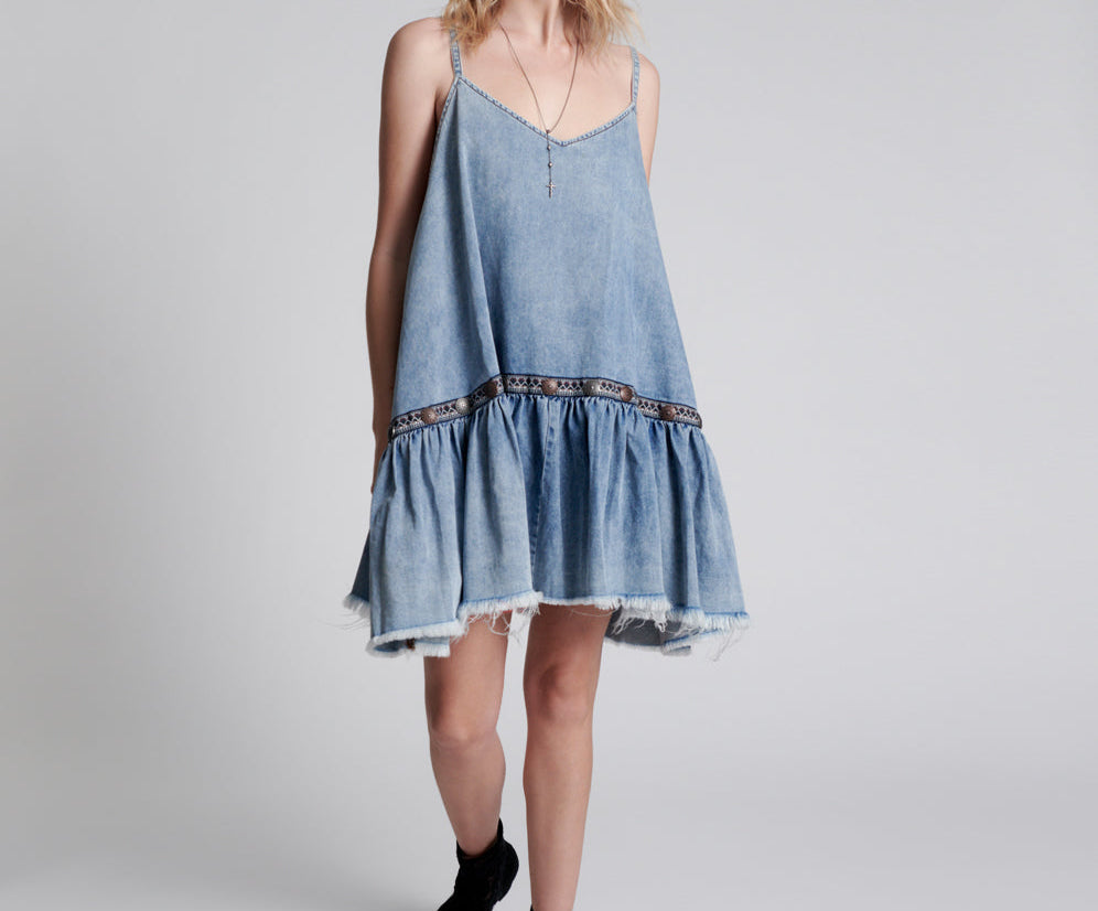 ICONIC HOLLYWOOD HILLS DENIM DRESS