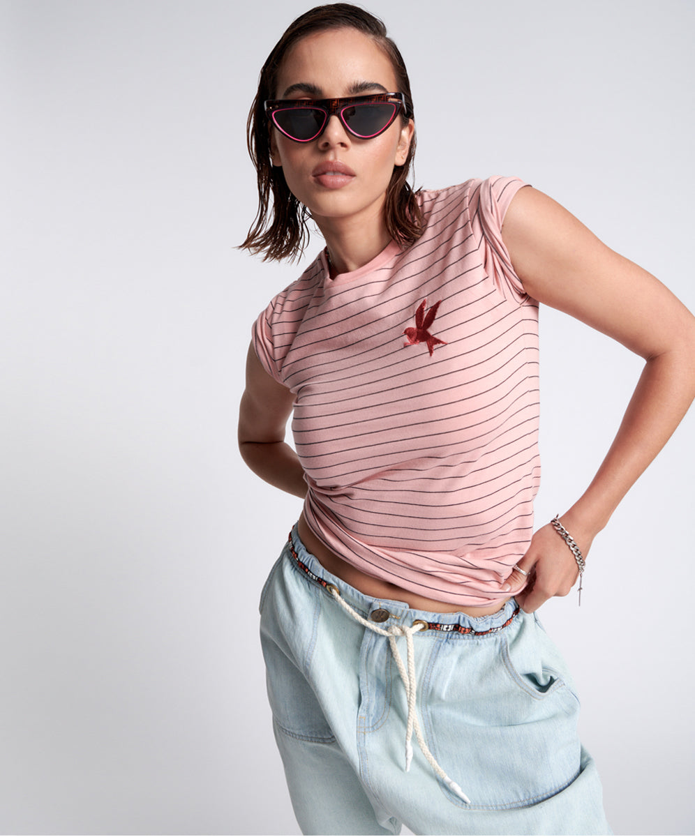 Products BOWER BIRD EMBROIDERED LOGO FITTED TEE PINK