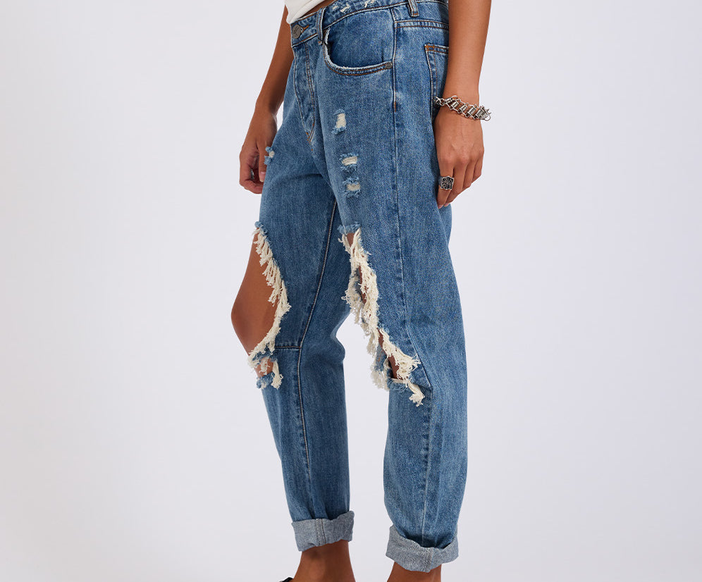 Jeans boyfriend donna con va alta, gamba drta, stile vintage Jeans boyfriend donna con va alta, gamba drta, stile vintage