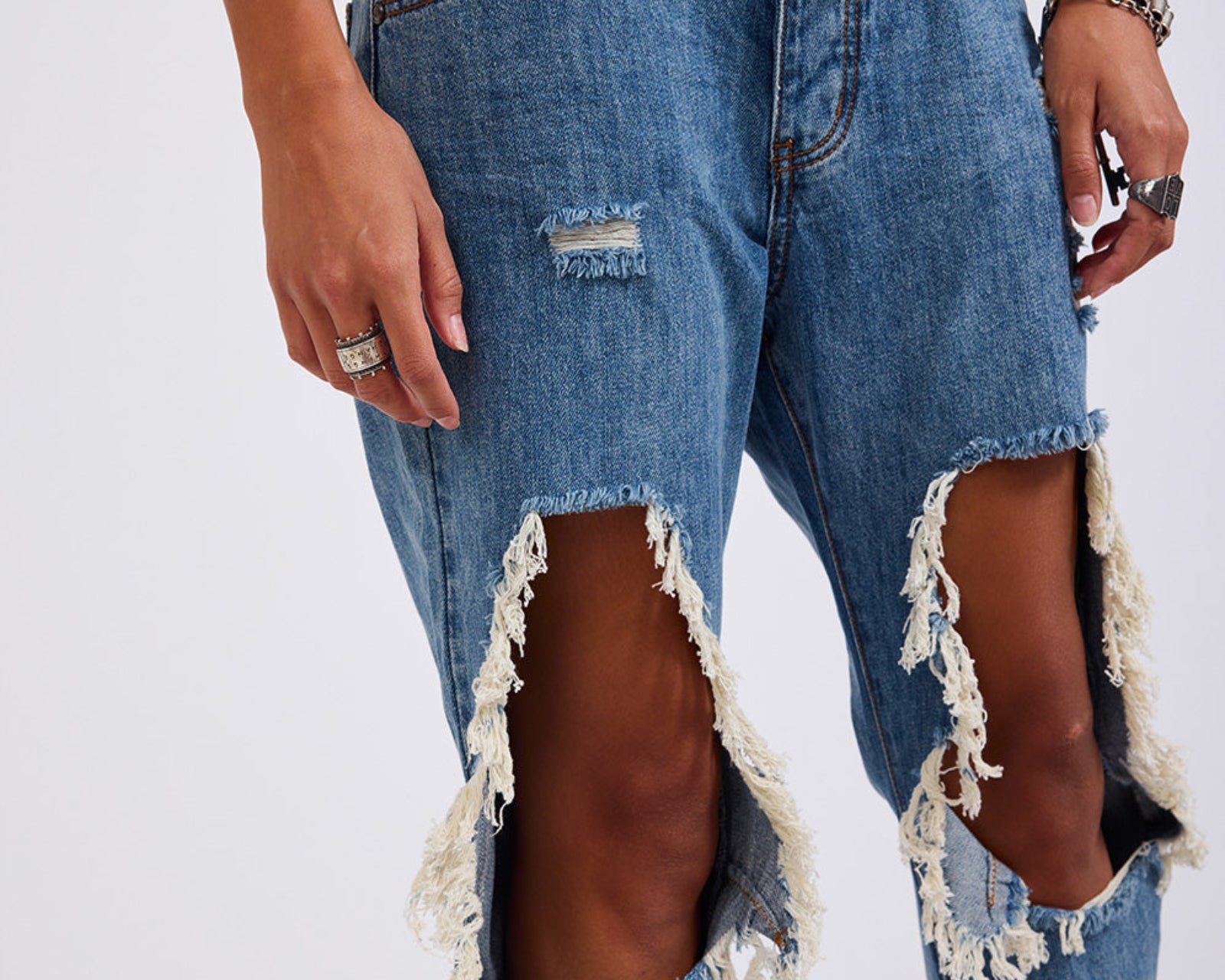Saints Low Waist Boyfriend Denim Jeans - Johnny Blue