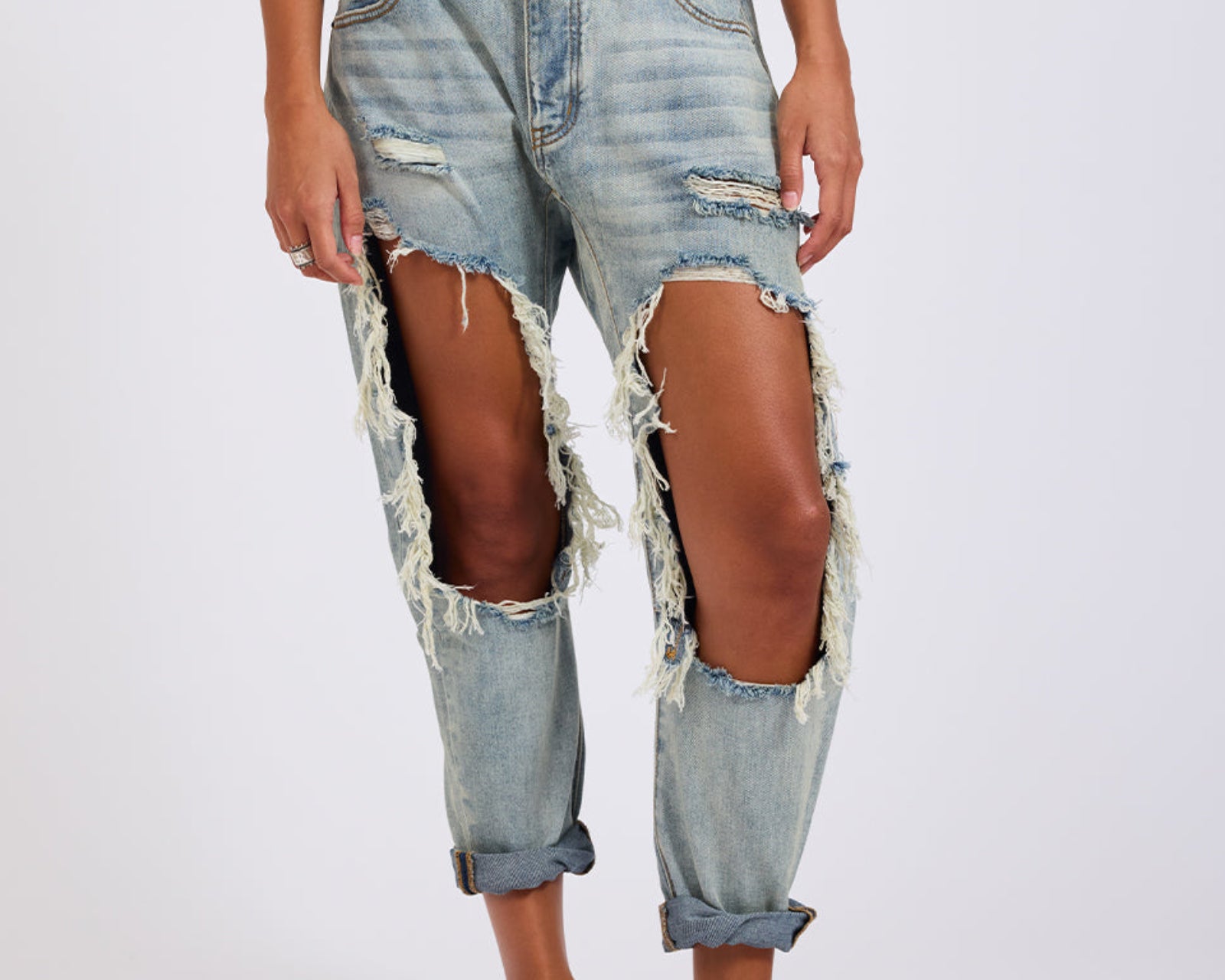 Saints Low Waist Boyfriend Denim Jeans - Montana
