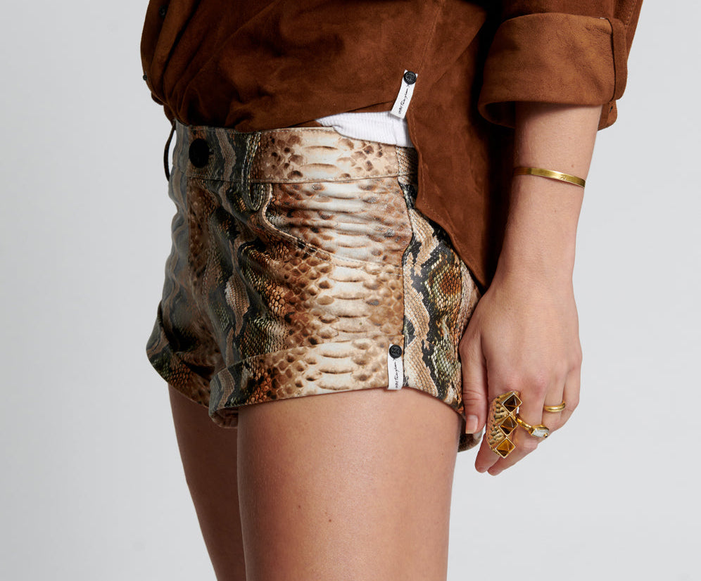 PALE SNAKE LEATHER BANDITS SHORTS