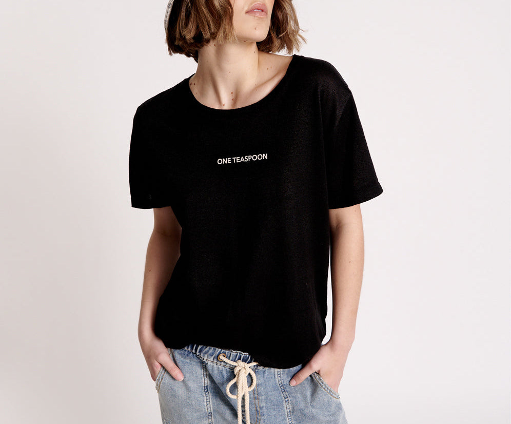 ONE TEASPOON LINEN WIDE NECK TEE BLACK