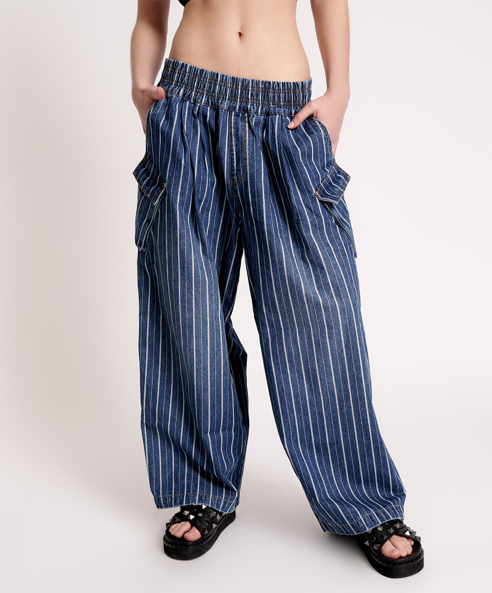 Products LE STRIPE PARACHUTE PANTS