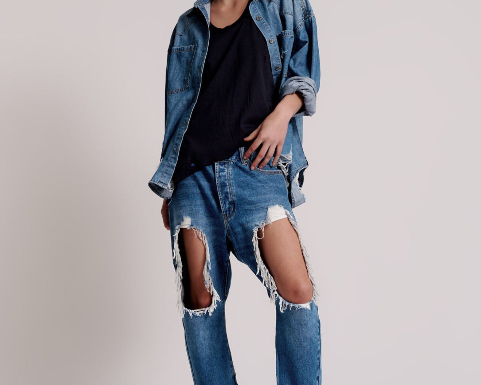 Kingpins Low Waist Cropped Boyfriend Denim Jeans - Bay Blue