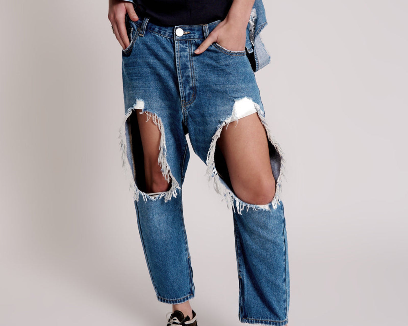 Kingpins Low Waist Cropped Boyfriend Denim Jeans - Bay Blue