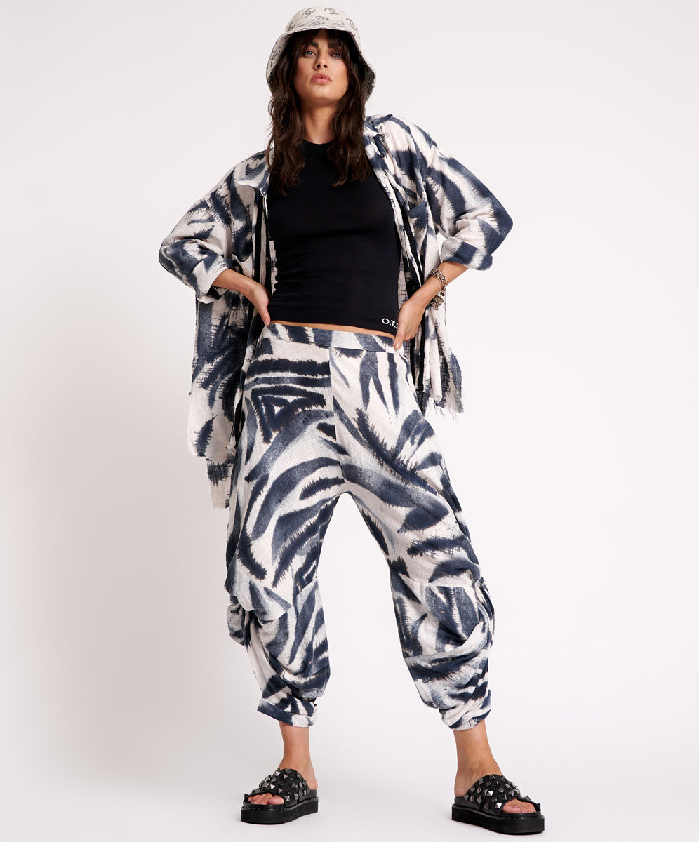 Last Stock RUNAWAY MUSLIN LONGLINE SHIRT