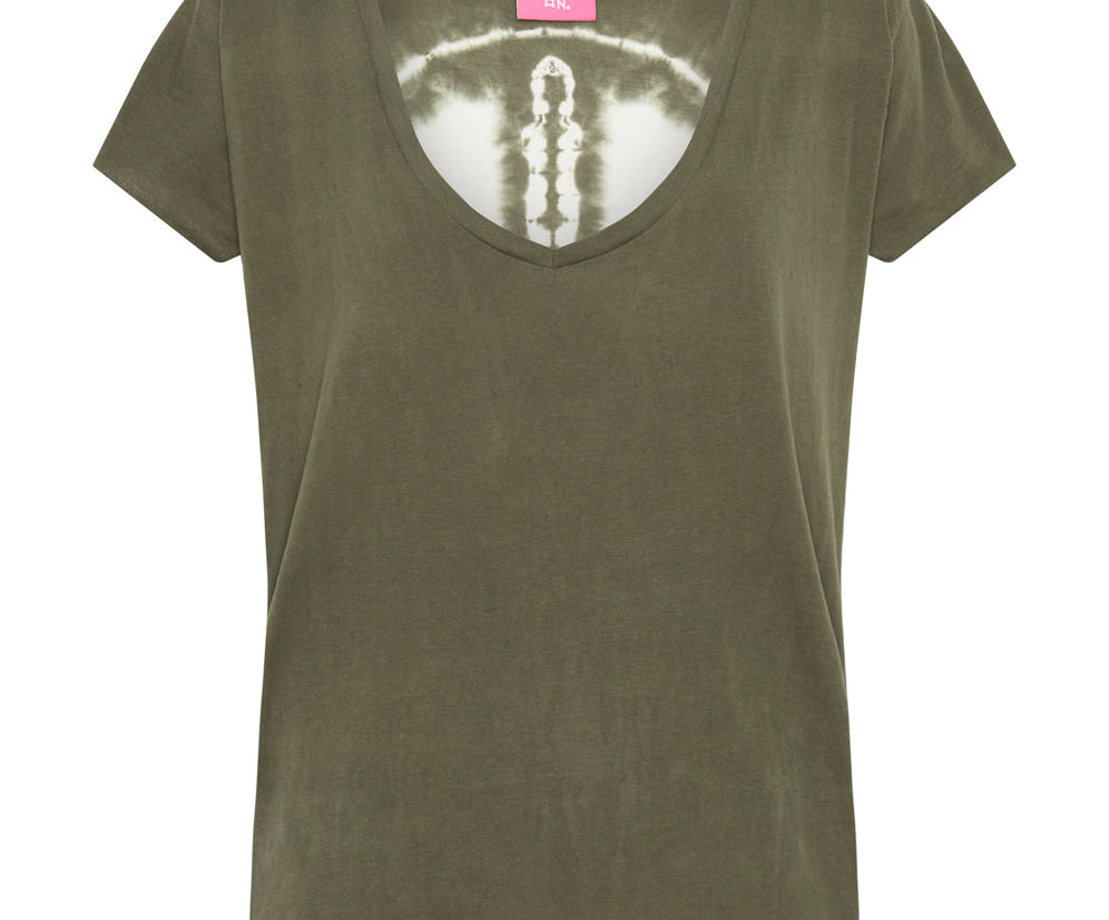 ORGANIC PEACE SCOOP NECK TEE