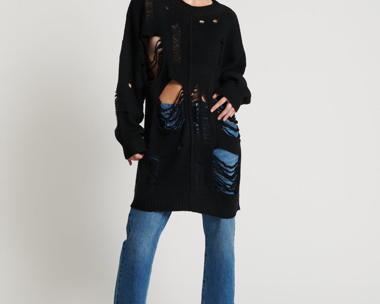 Hercules Shredded Sweater - Black
