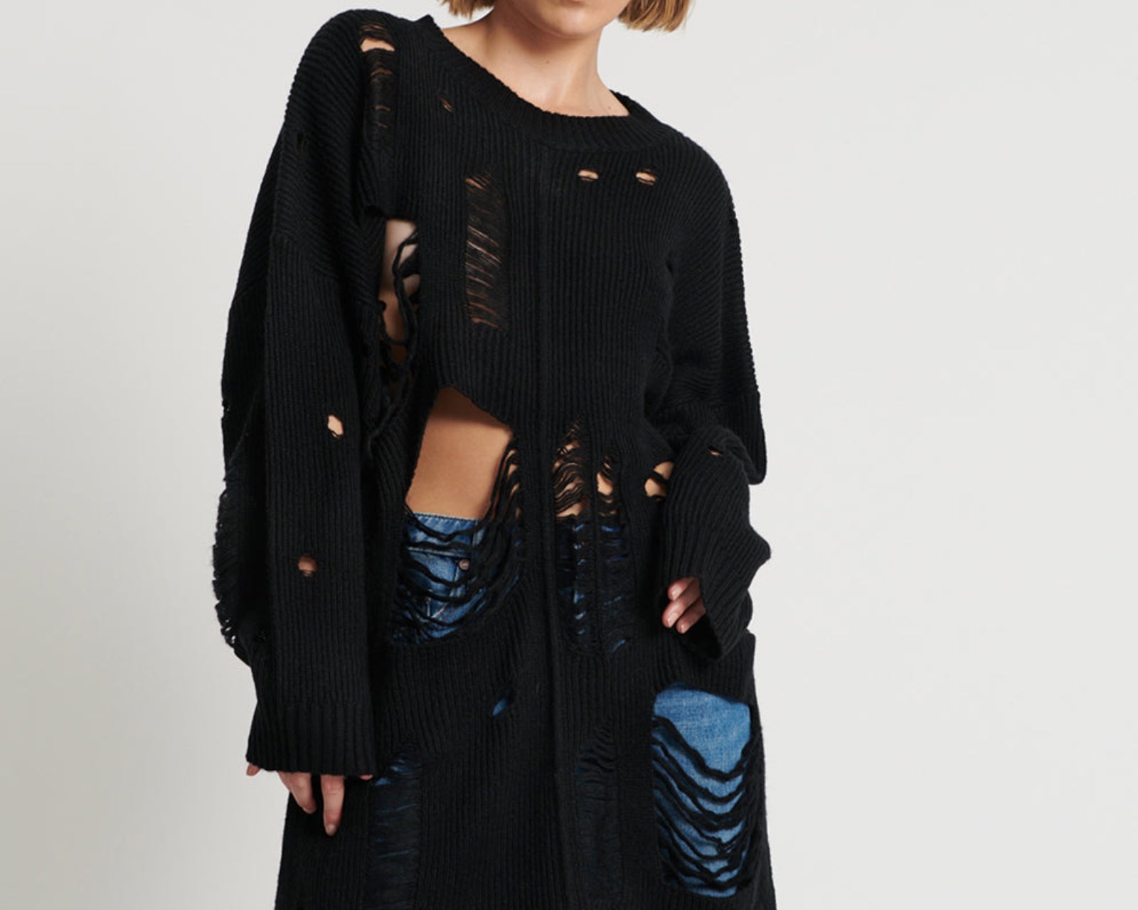Hercules Shredded Sweater - Black