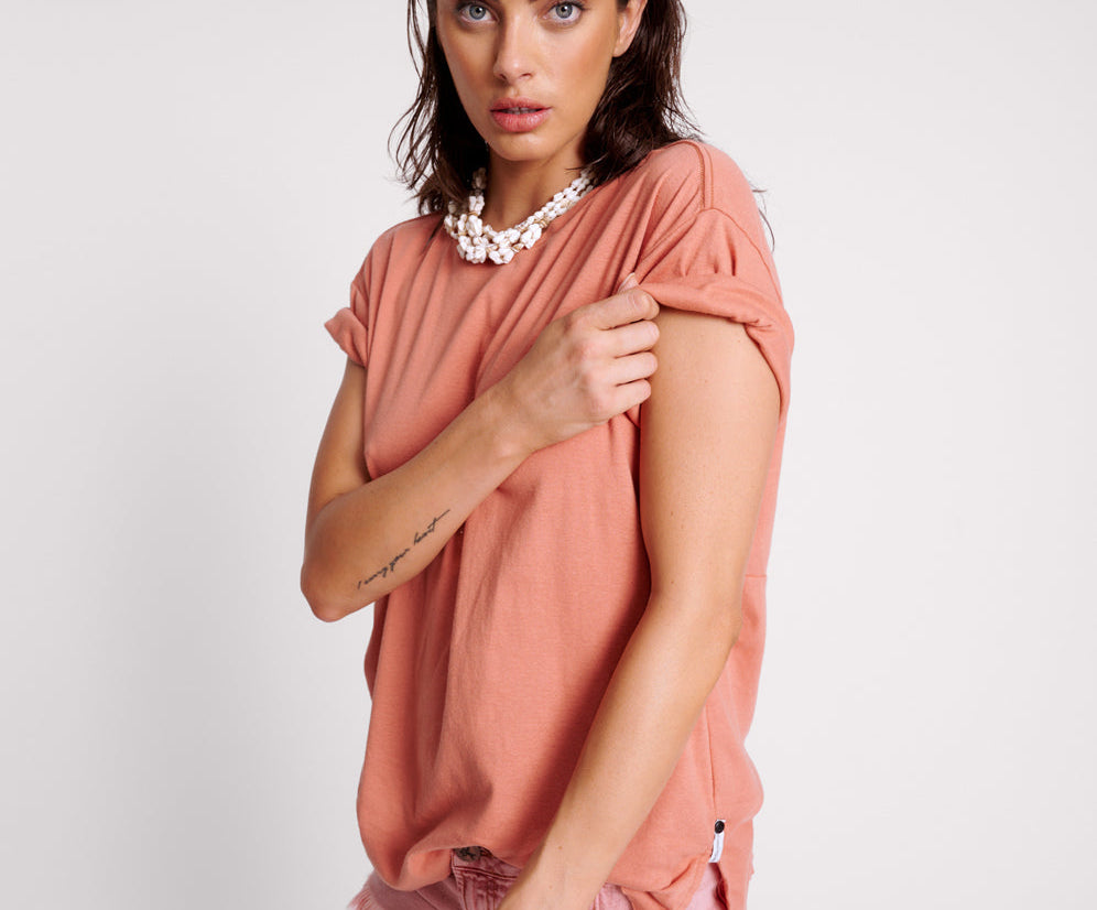 TERRACOTTA LUCKY 8 BOYFRIEND TEE