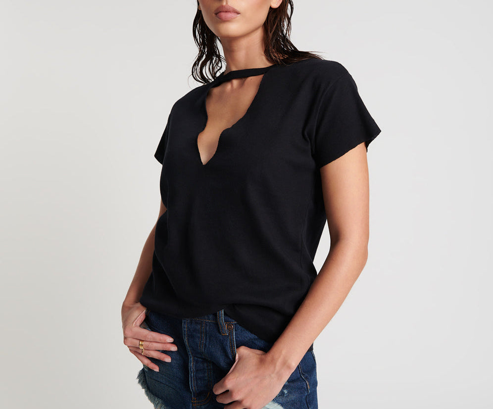 BLACK DEEP V CUT OUT TEE