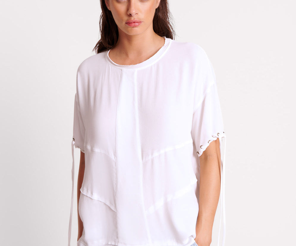 WHITE LACED CHARLESTON PANEL TEE
