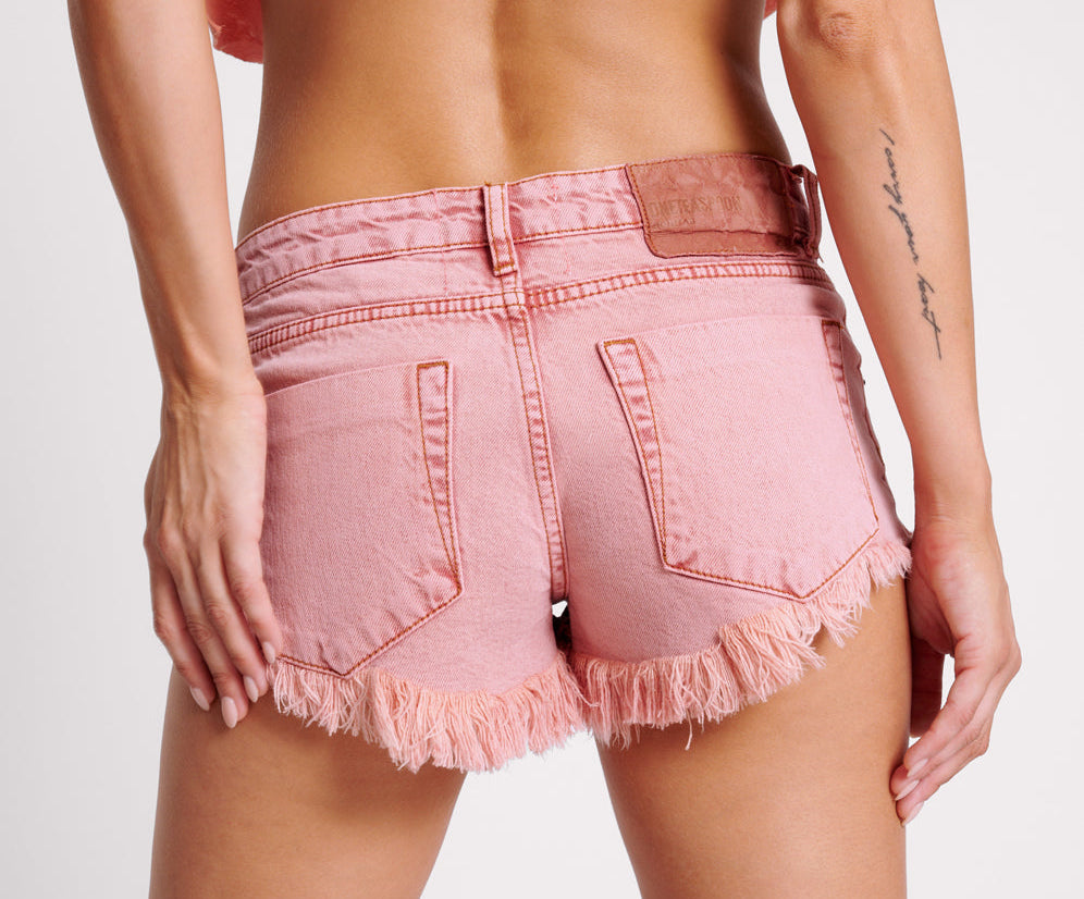 VINTAGE RED BONITAS LOW WAIST DENIM SHORTS