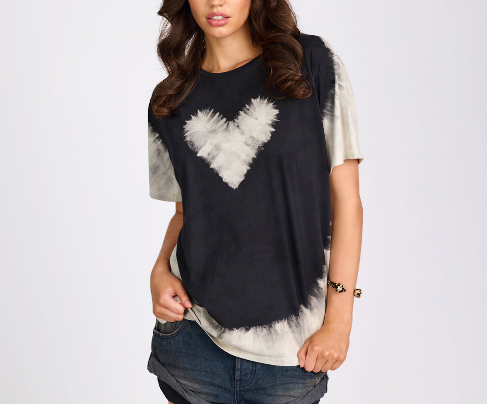 Beaming Heart Boyfriend Tee - White and Black