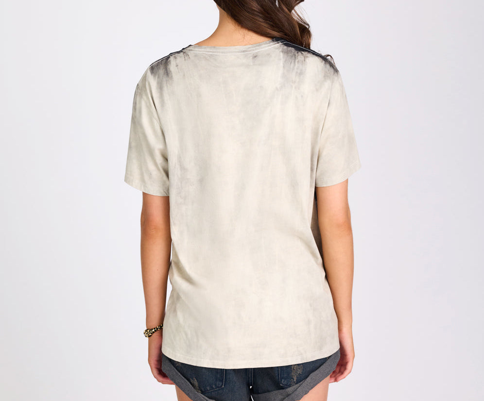 Beaming Heart Boyfriend Tee - White and Black