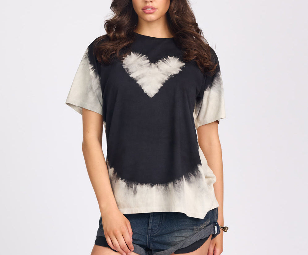 Beaming Heart Boyfriend Tee - White and Black