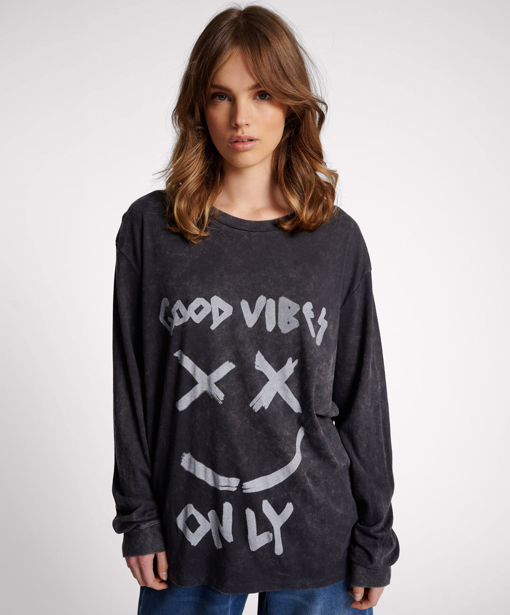 Products GOOD VIBES ONLY LONG SLEEVE TEE