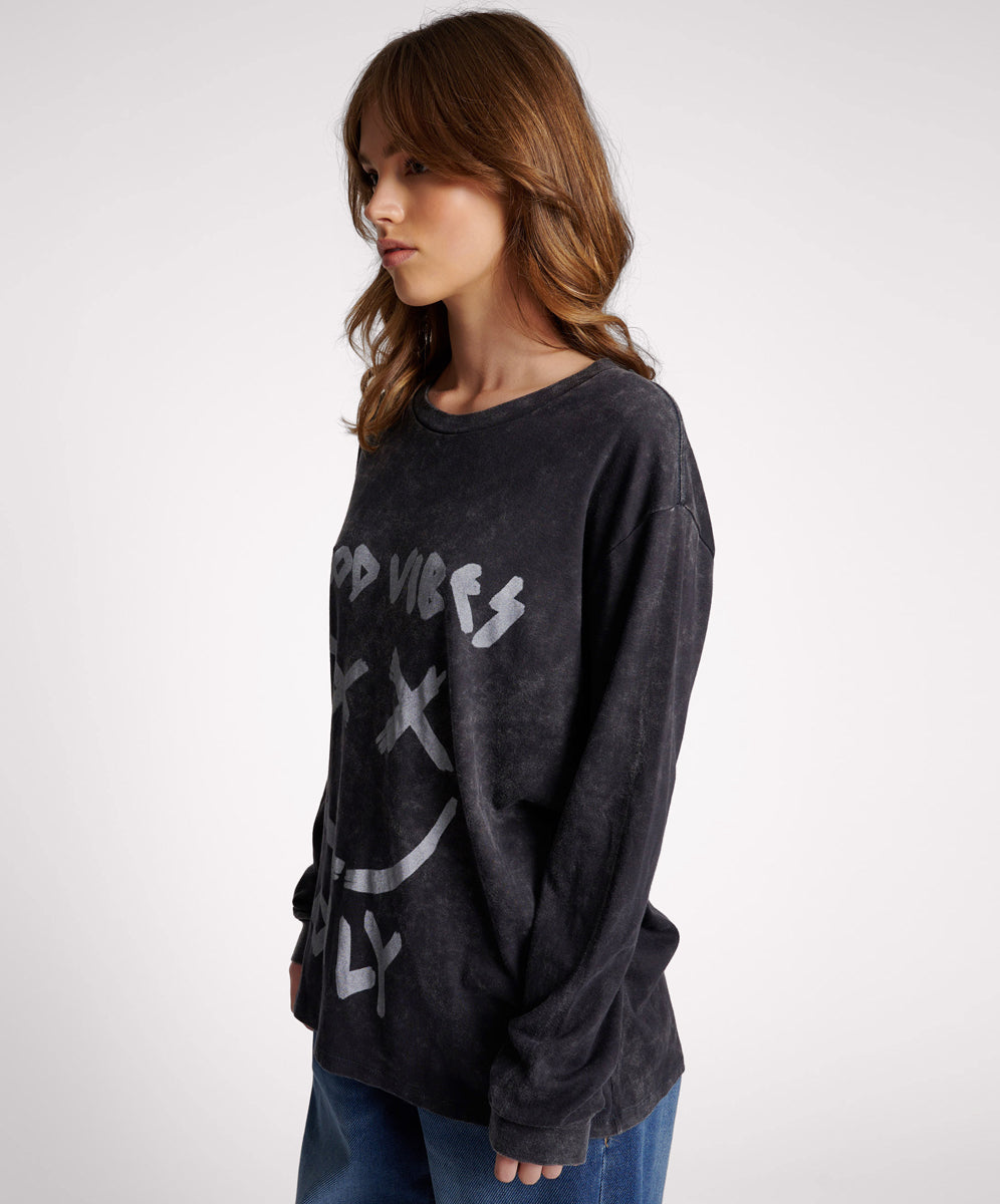 Products GOOD VIBES ONLY LONG SLEEVE TEE