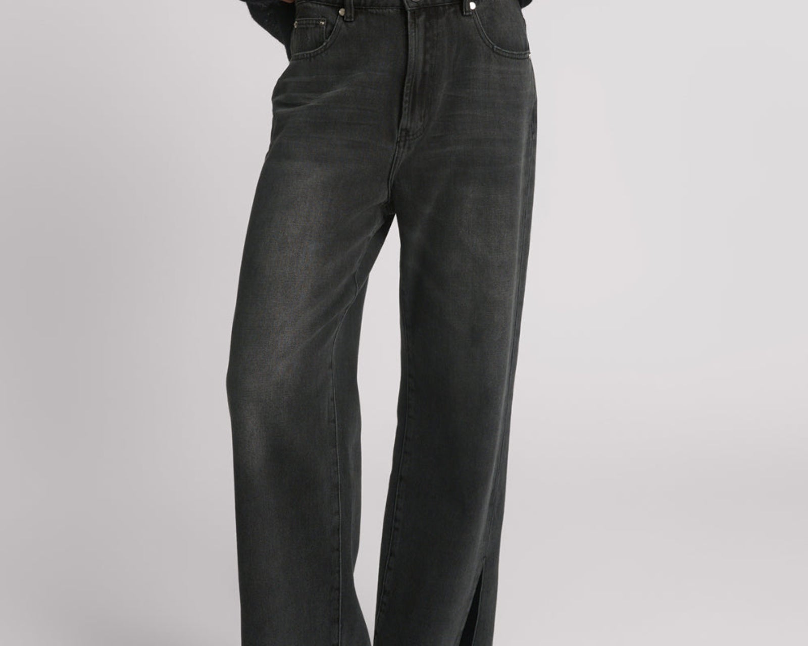 Billie Low Slung Straight Leg Mid Waist Denim Jeans - Faded Black