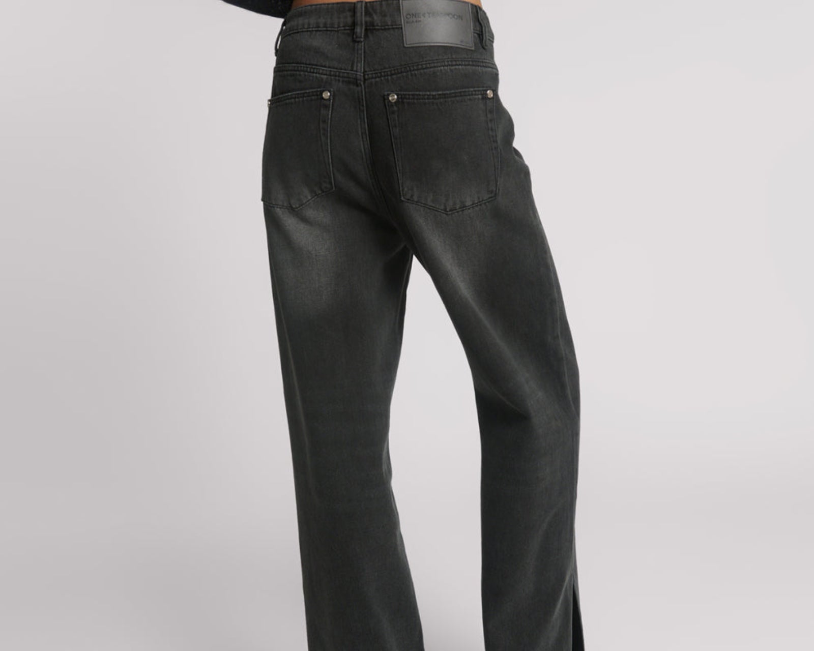 Billie Low Slung Straight Leg Mid Waist Denim Jeans - Faded Black