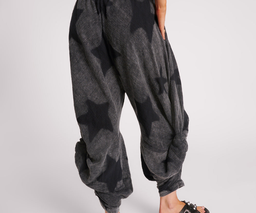 BLACK STAR MUSLIN GYPSY PANTS