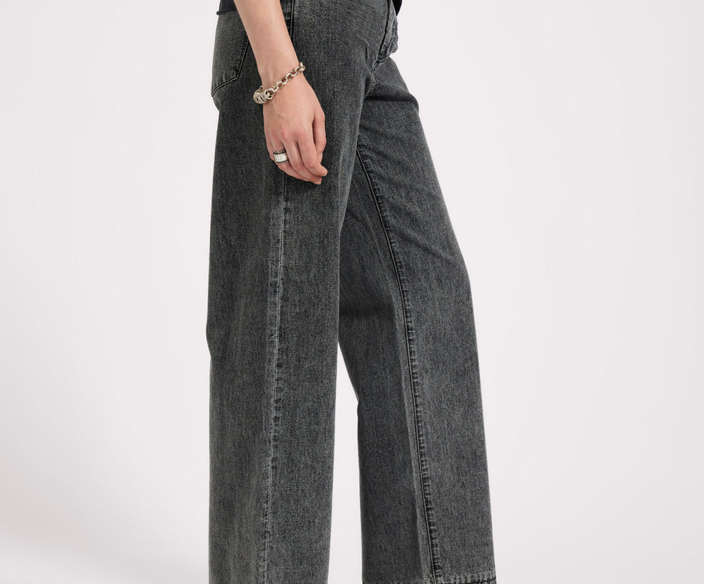 Jackson Mid Waist Wide Leg Denim Jeans - Worn Black