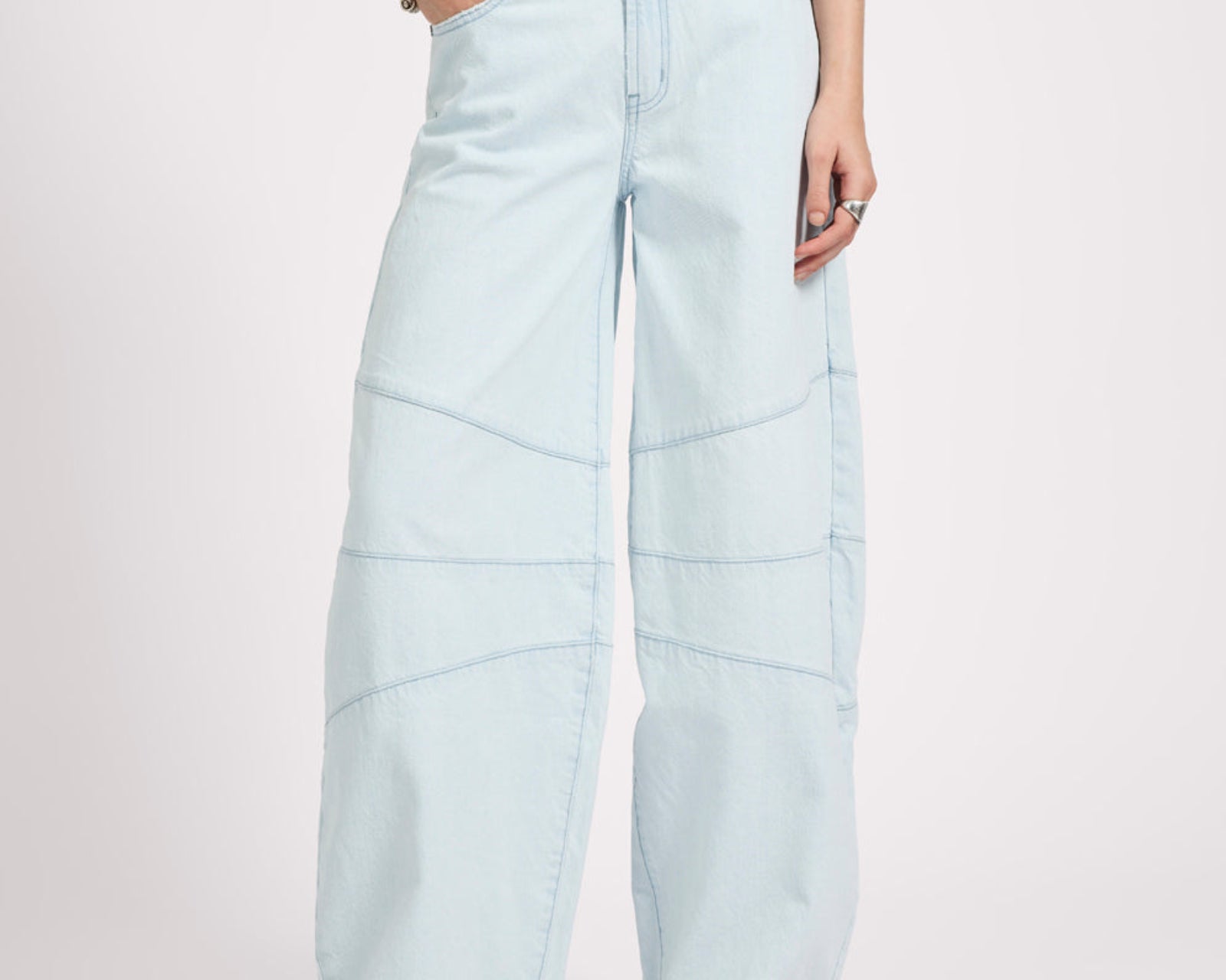 Barrel Mid Waist Wide Leg Denim Jeans - Xanthe Light Blue