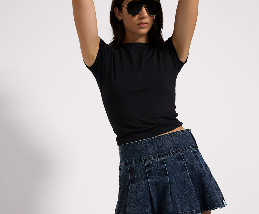 Pleated Low Waist Micro Mini Denim Skirt - Indigo Blue