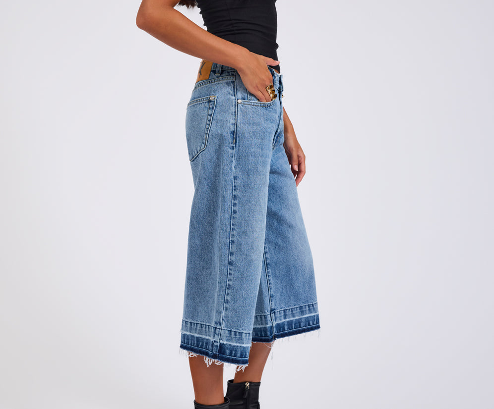 720'S Mid Waist Long Length Shorts - Pretty Blue