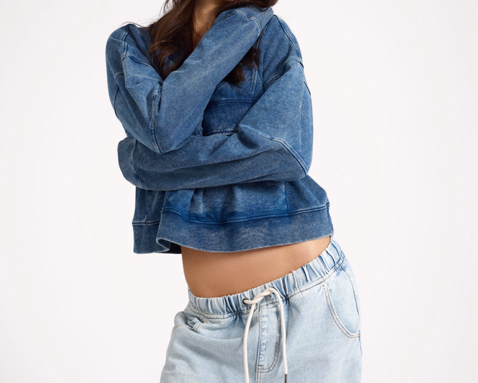 Retro Fade Panelled V Sweater - Washed Blue
