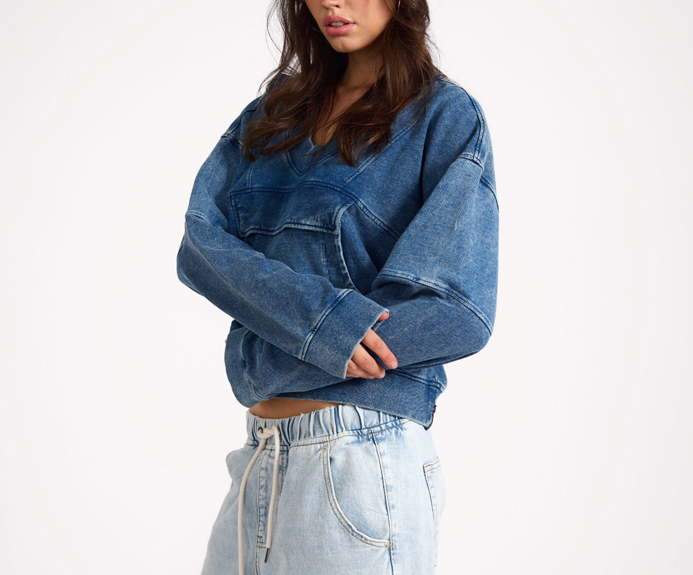 Retro Fade Panelled V Sweater - Washed Blue