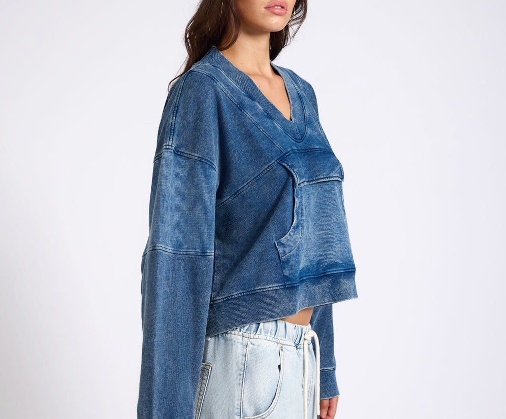 Retro Fade Panelled V Sweater - Washed Blue