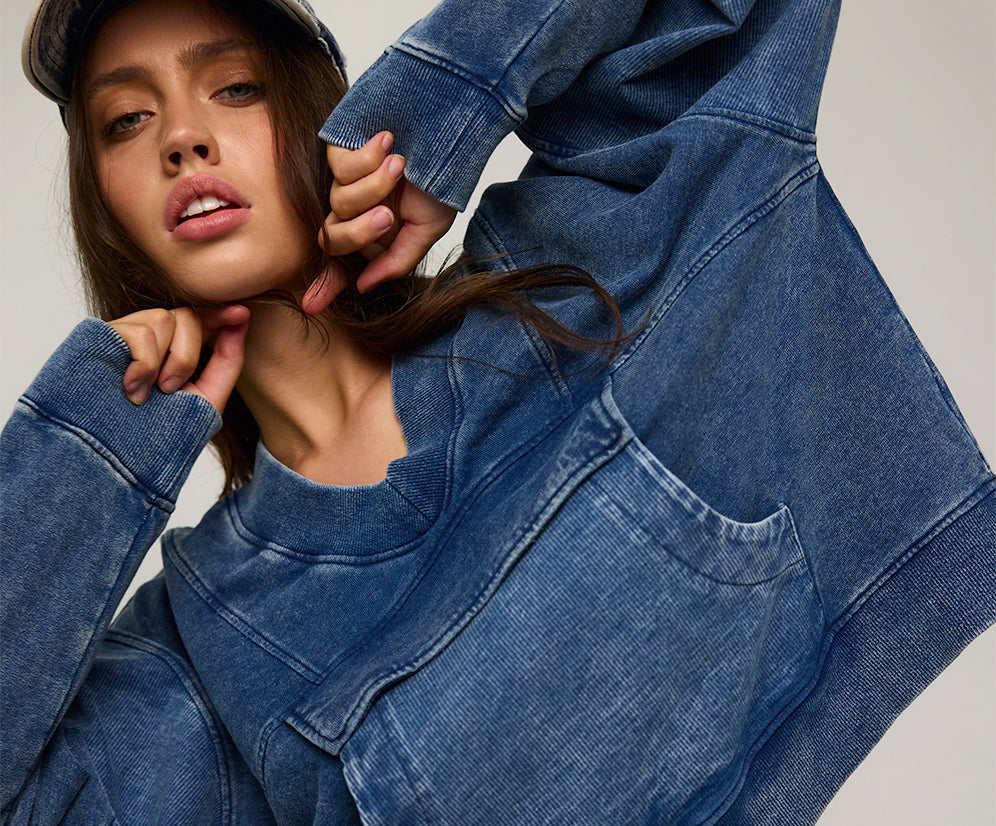 Retro Fade Panelled V Sweater - Washed Blue
