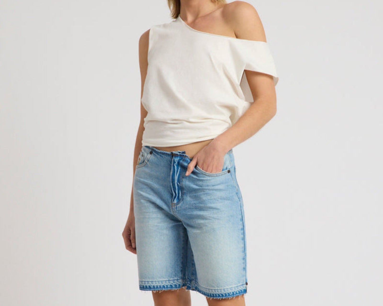 Rambler Mid Waist Wide Leg Boyfriend Denim Shorts - Endless Summer Blue