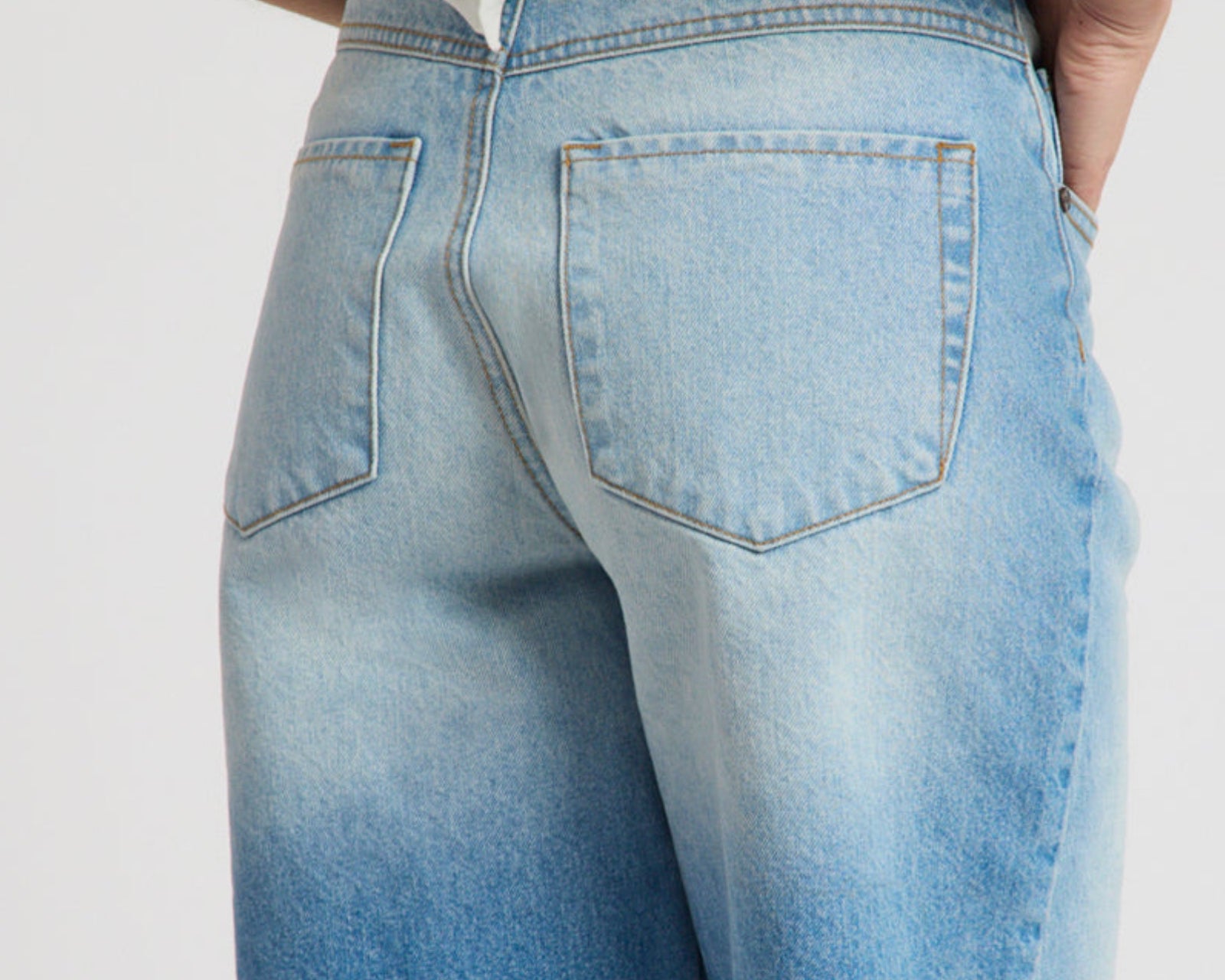 Rambler Mid Waist Wide Leg Boyfriend Denim Shorts - Endless Summer Blue